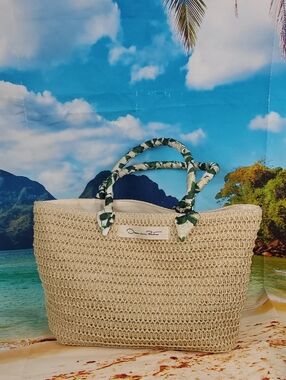 Oscar de la Renta Cream Woven Tote with Green-Patterned Handles